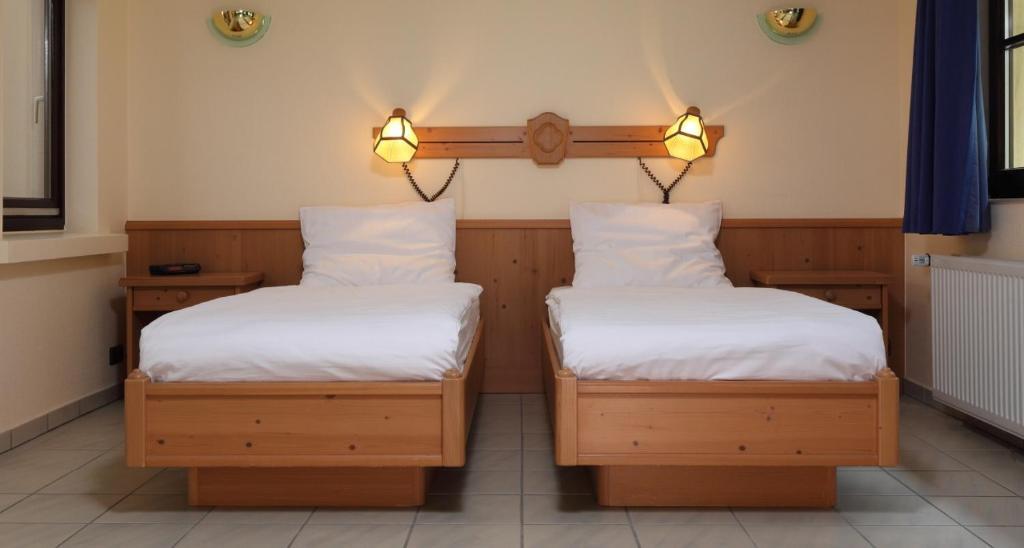 Hotel Sieweburen Luxembourg Room photo